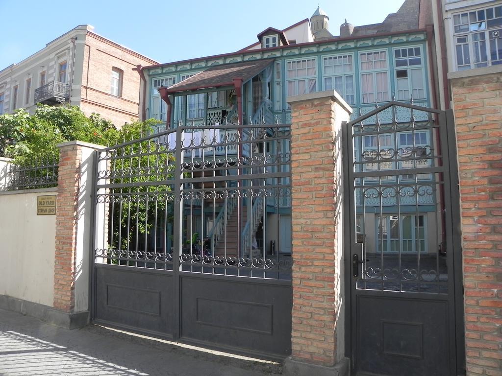 Old Yard Guest House Tiflis Exterior foto