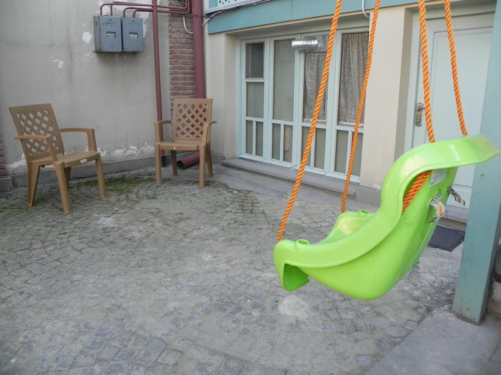 Old Yard Guest House Tiflis Exterior foto